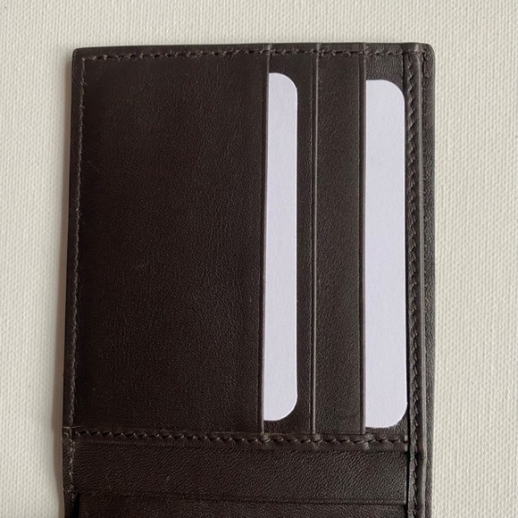 GUCCI Microguccissima Bi-Fold Wallet Dark Brown - Picture 6 of 16
